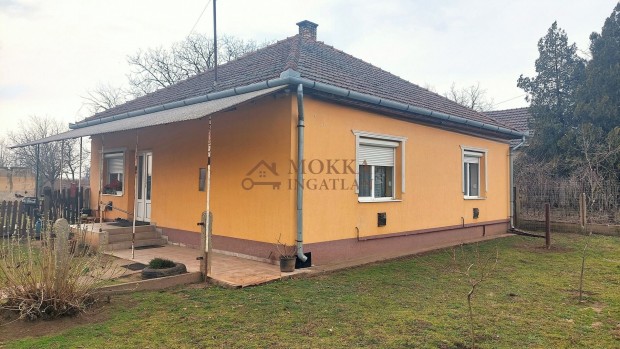 Elad� H�z, K�lm�nh�za 26.990.000 Ft