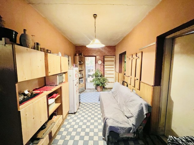 Elad� H�z, Magyarpol�ny 35.000.000 Ft