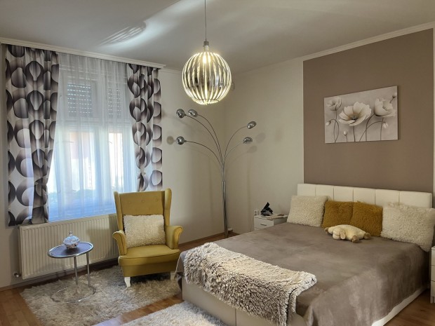 Elad� H�z, Miskolc 66.900.000 Ft