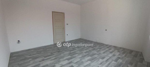 Eladó Ház, Nagykőrös