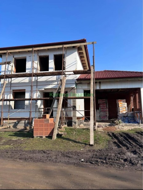 Elad� H�z, Ny�regyh�za 105.000.000 Ft