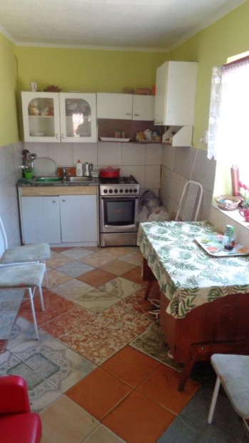 Elad� H�z, Ny�regyh�za 25.000.000 Ft