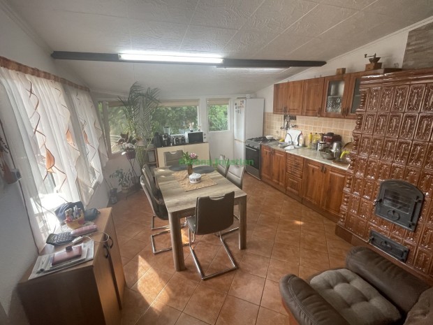 Elad� H�z, Ny�regyh�za 65.000.000 Ft