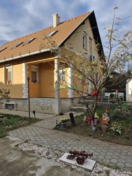 Elad� H�z, Ny�regyh�za 85.900.000 Ft