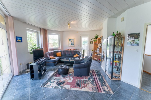 Elad� H�z, P�cs 99.000.000 Ft