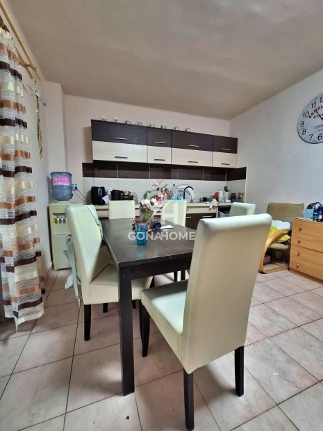 Elad� H�z, P�tf�rd� 79.990.000 Ft