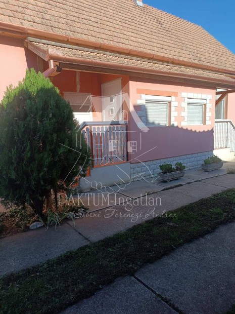 Elad� H�z, R�k�czi�jfalu 33.000.000 Ft