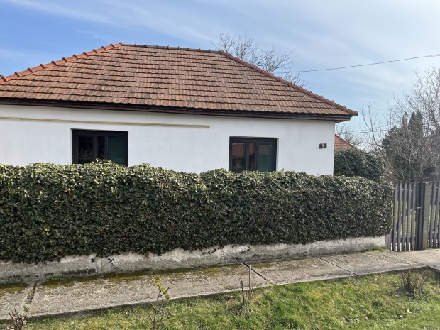 Elad� H�z, Saj�ecseg 18.500.000 Ft