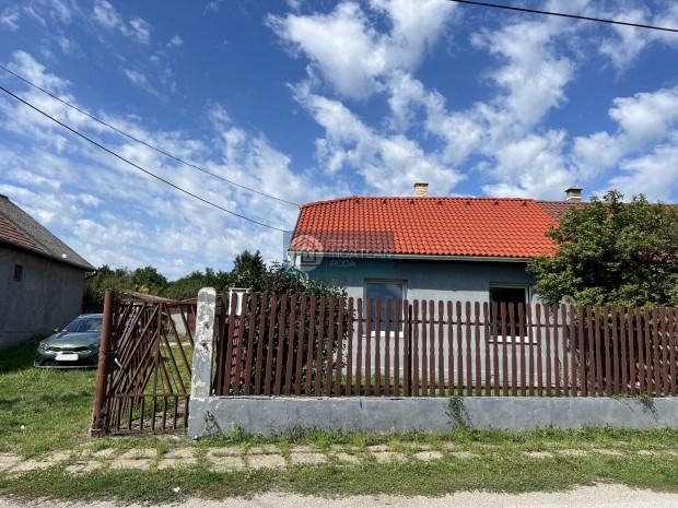 Elad� H�z, Saj�kaza 14.900.000 Ft