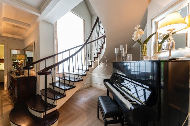 Elad� H�z, Szeged 245.000.000 Ft