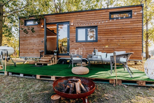 Elad� H�z, Szeged 40.000 Ft