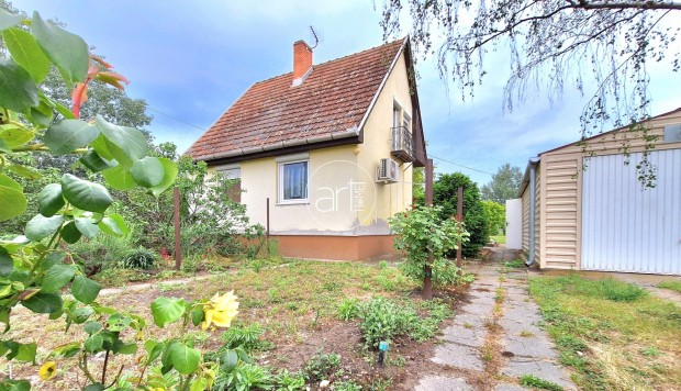 Elad� H�z, Szeged 45.900.000 Ft