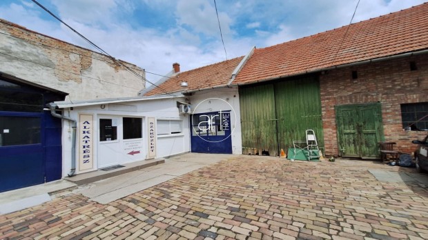 Elad� H�z, Szeged 99.000.000 Ft