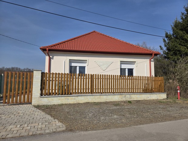 Elad� H�z, Szegi 38.600.000 Ft