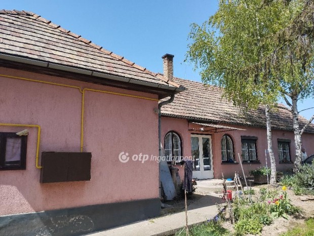 Eladó Ház, Szekszárd