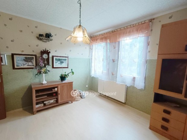 Elad Hz, Szigetszentmikls