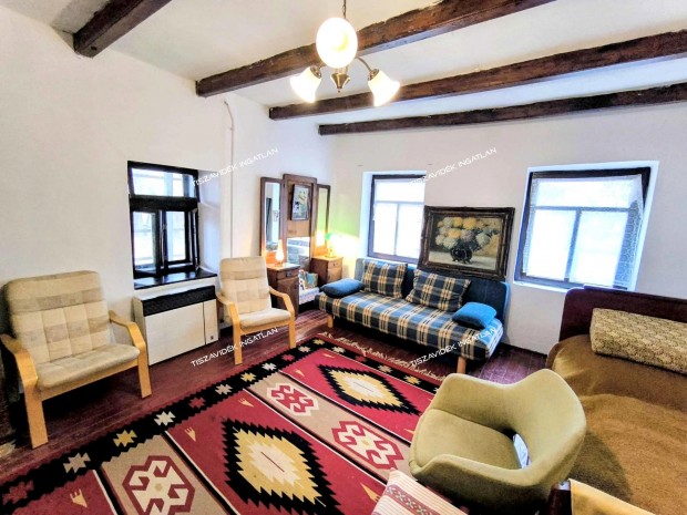 Elad� H�z, Tiszas�ly 7.990.000 Ft