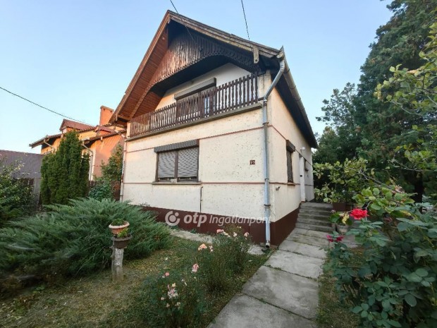 Elad� H�z, T�r�kszentmikl�s