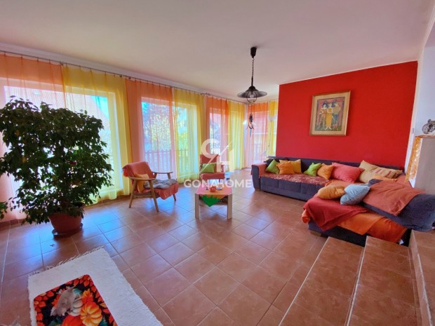 Elad� H�z, Veszpr�m 149.990.000 Ft