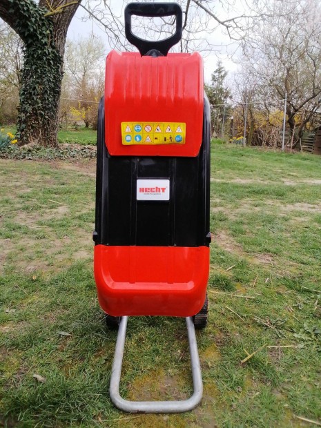 Elad� Hecht �gapr�t�