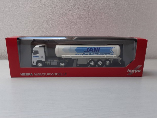 Elad Herpa kamion modell
