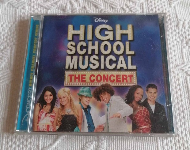Eladó High School Musical: The Concert CD & Bonus DVD