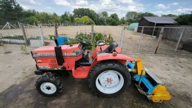 Elad Hinomoto E1804 japn import kistraktor TL 125 talajmarval