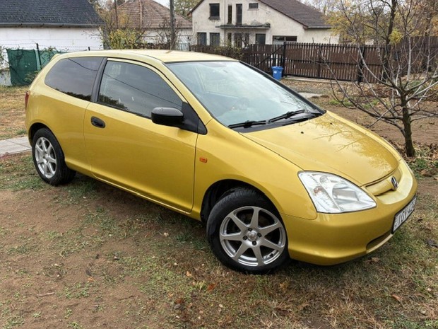 Elad Hoda Civic VII gyri, kitn llapot