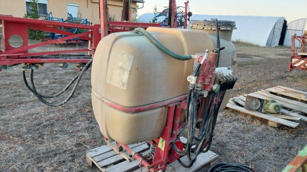 Elad� Holder 650 sz�nt�f�ldi permetez�