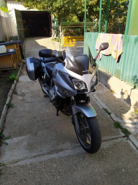 Elad Honda CBF1000