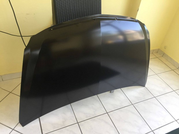 Eladó Honda City 2005-2008 alkatrészek, új motorháztető