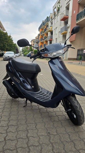 Elad Honda DIO robog