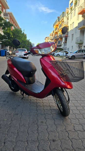 Elad Honda Dio 4 t robog