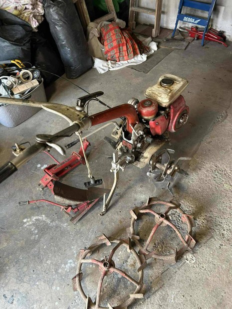 Elad Honda F400 kerti traktor