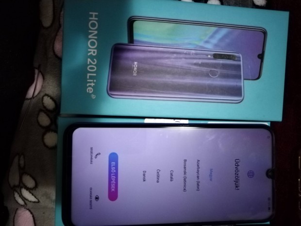 Elad Huawei Honor 20 Lite telefon kivl llapotban 