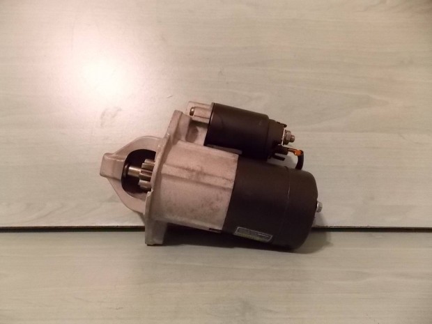 Elad Hyundai H1, H200, Santa FE 2.0-2.4 nindit (M60082)