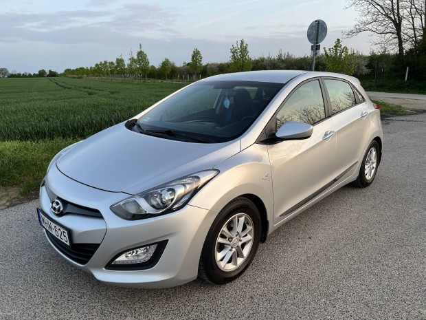 Eladó Hyundai i30 2013 1.4 benzin