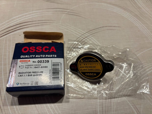 Elad Hyundai i30 htsapka