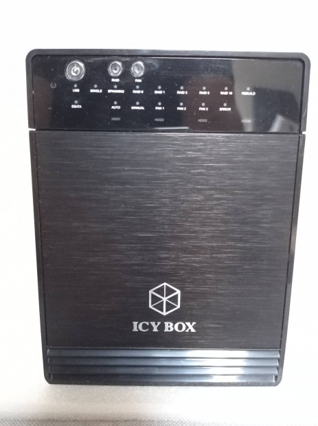 Elad ICY Box RD3640SU3 2x4TB HDD vel 