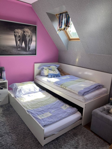Eladó IKEA 90X200 kihúzható ágy (ágyrács+matrac)