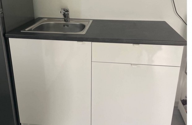 Eladó IKEA Knoxhult konyhaszekrény
