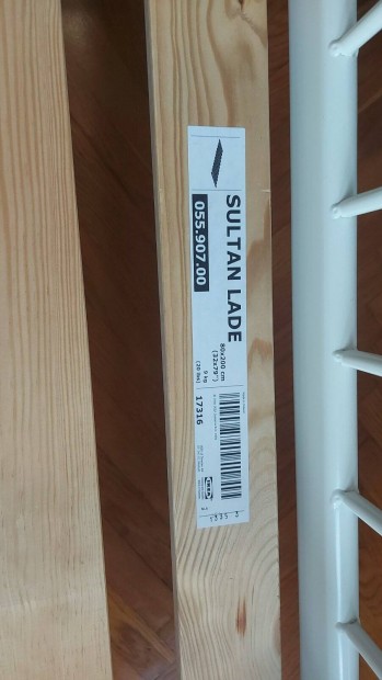 Eladó IKEA Minnen agy,Sultan Lade agyraccsal.