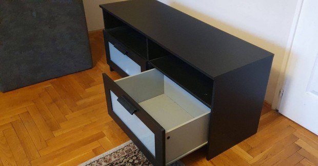 Elad IKEA fikos TV-llvny, fekete