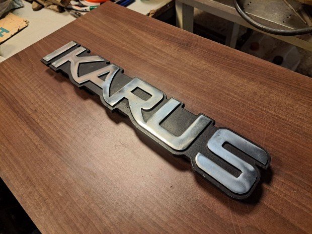 Eladó Ikarus 300-as széria márkajelzés -e logo felirat 366 386 STB