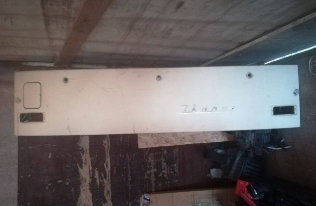 Elad Ikarus els szervzajt / homlokfal / motorhztet