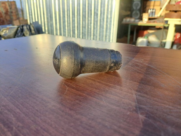 Elad� Ikarus eredeti gy�ri v�lt�gomb