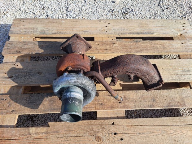 Elad Ikarus kis turb turbfeltlt