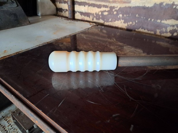 Elad Ikarus maszek gyrts vltgomb