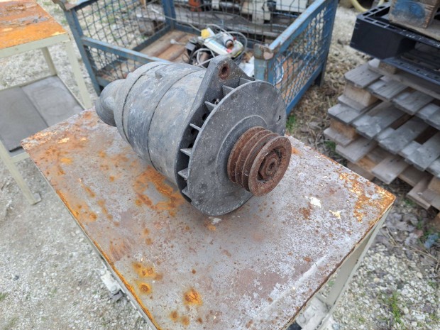 Elad Ikarus jfajta genertor 396 E13 E14 STB