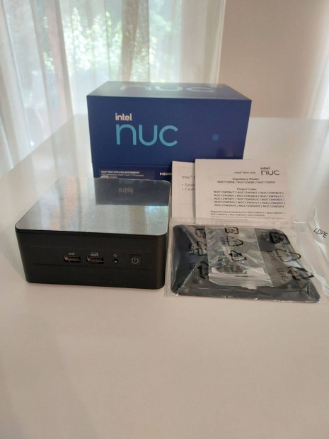 Eladó Intel NUC 12 Pro Mini PC 32 GB RAM, 1 TB SSD Hibátlan, dobozában